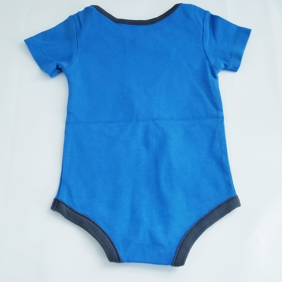 3/$25 Dressed to Drool Baby Boy Bow Tie Onesie Size 9 Months - Picture 10 of 11